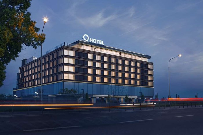 Q Hotel